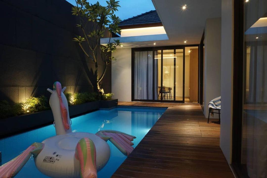 Villa Carmela Batu By Kingspark 8 Zimmer foto